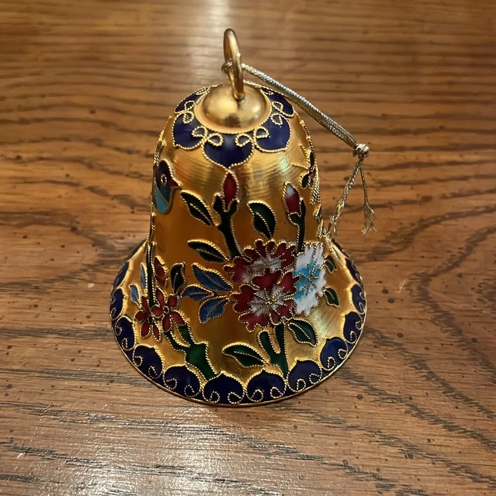Cloisonné bell ornament‎